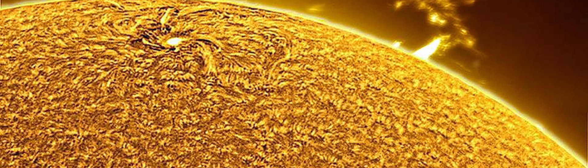 Учёные зафиксировали 87 солнечных вспышек за четыре дня