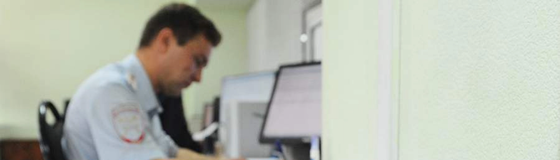 Водителей без флага на номерах, выданных в 2025 году, будут штрафовать на 500 рублей