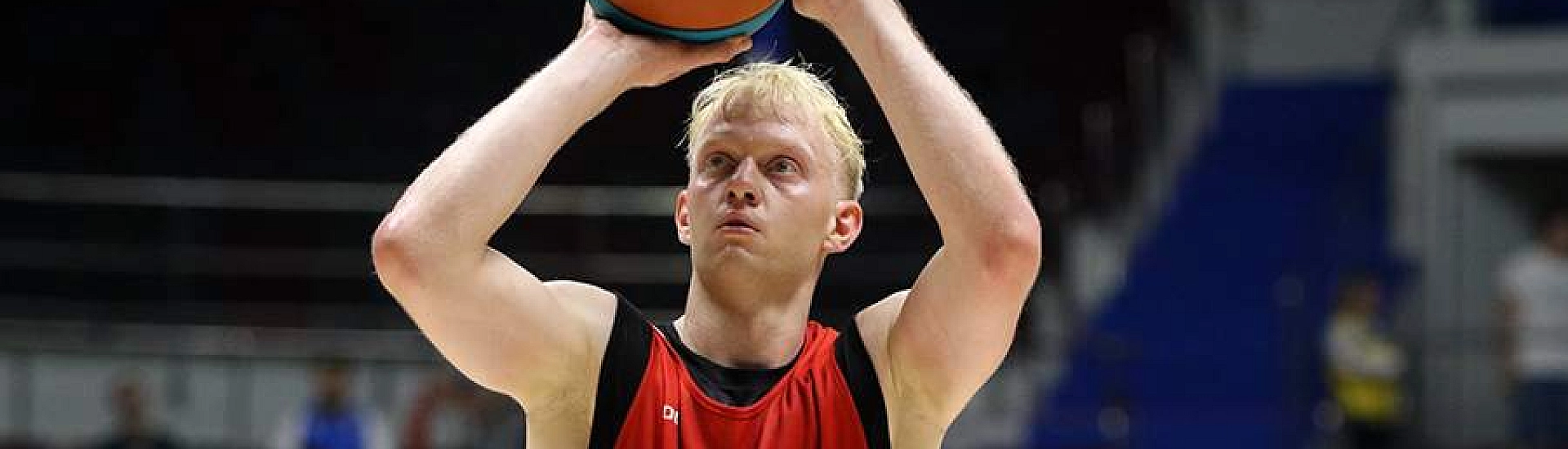 Парижский суд одобрил экстрадицию российского баскетболиста Даниила Касаткина в США