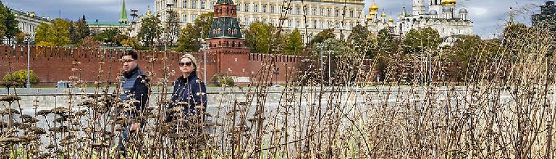 Песков: по саммиту России и США следует ориентироваться на официальные заявления, а не на публикации СМИ