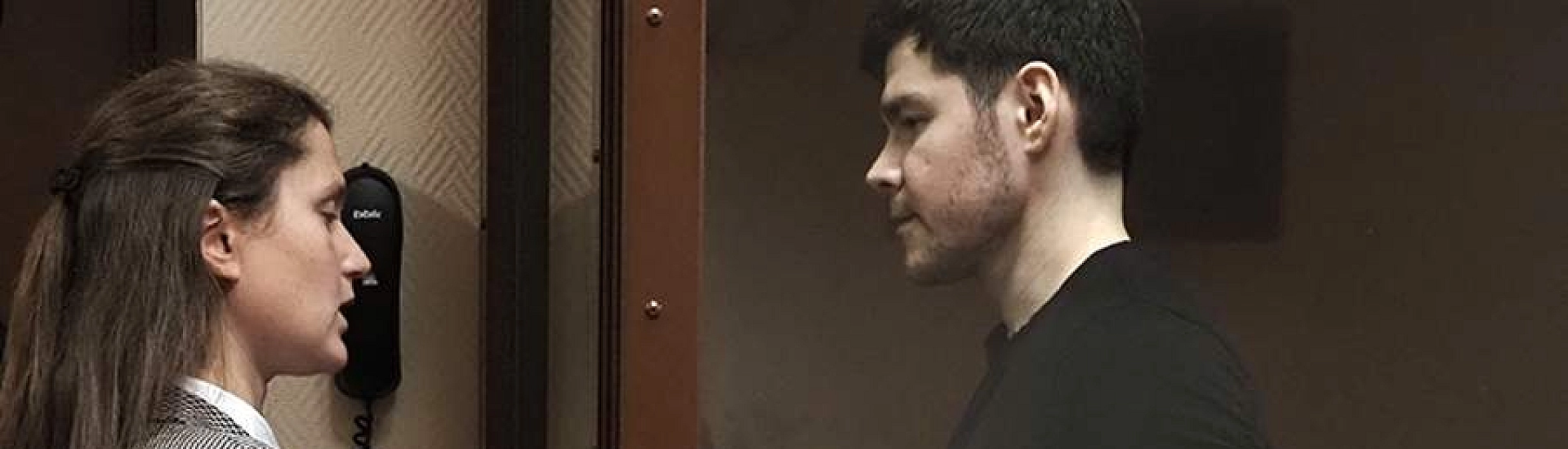 Блогер Аяз Шабутдинов приговорен к семи годам колонии за мошенничество