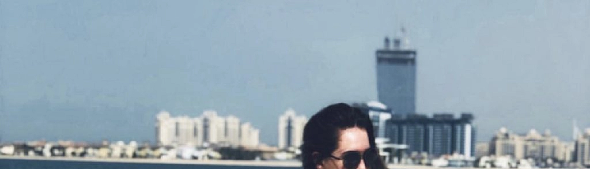 Сестра Регины Тодоренко начала продавать откровенные фото ради заработка на Украине