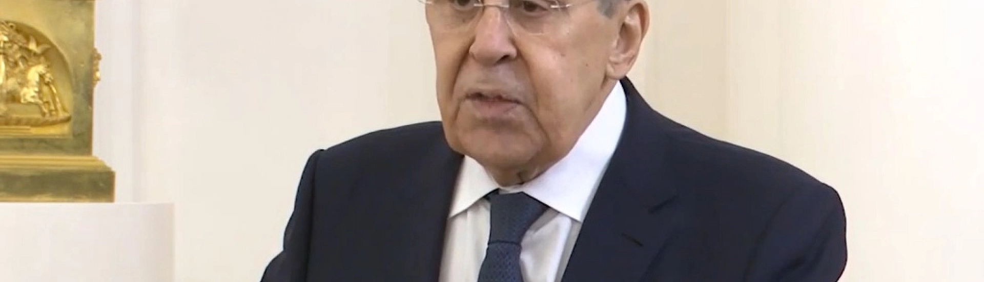 Песков опроверг слухи о конфликте между Путиным и Лавровым