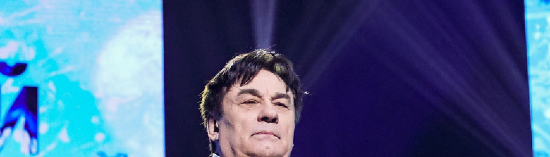 Александр Серов опроверг сообщения о суде по делу о воспитании детей