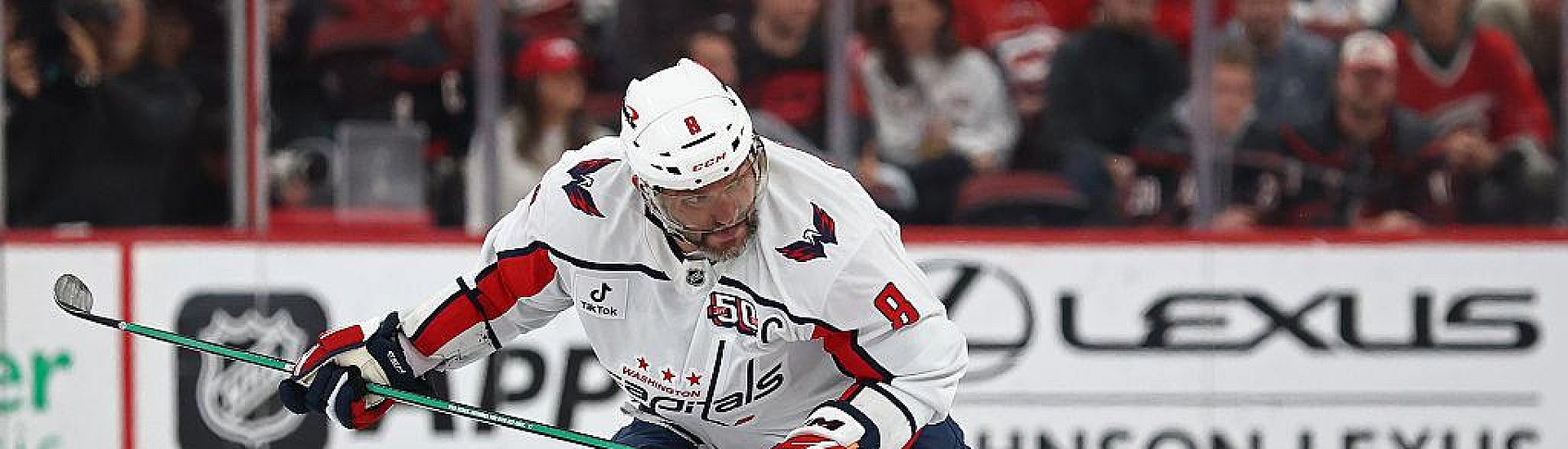 Овечкин продлил голевую серию до трех матчей и довёл рекорд НХЛ до 904 шайб