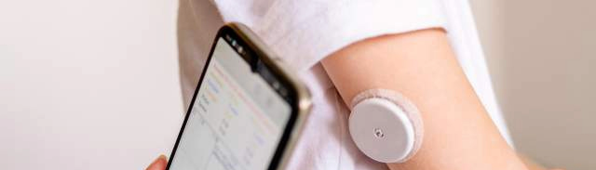 Минцифры и Минздрав обсуждают включение медприложений в «белый список» на время отключений мобильного интернета