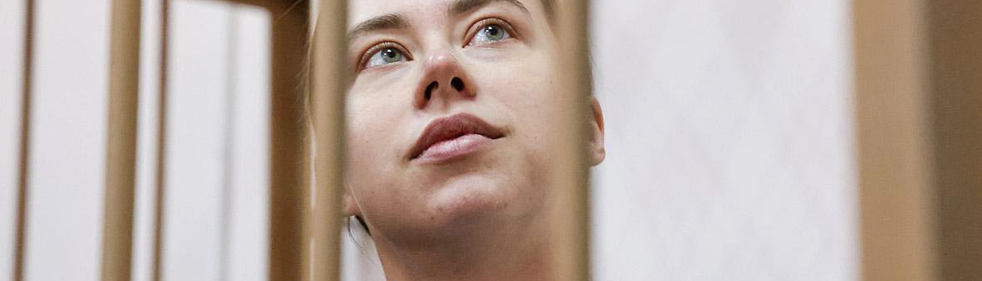 Тверской суд продлил домашний арест Александры Митрошиной до 1 мая 2026 года