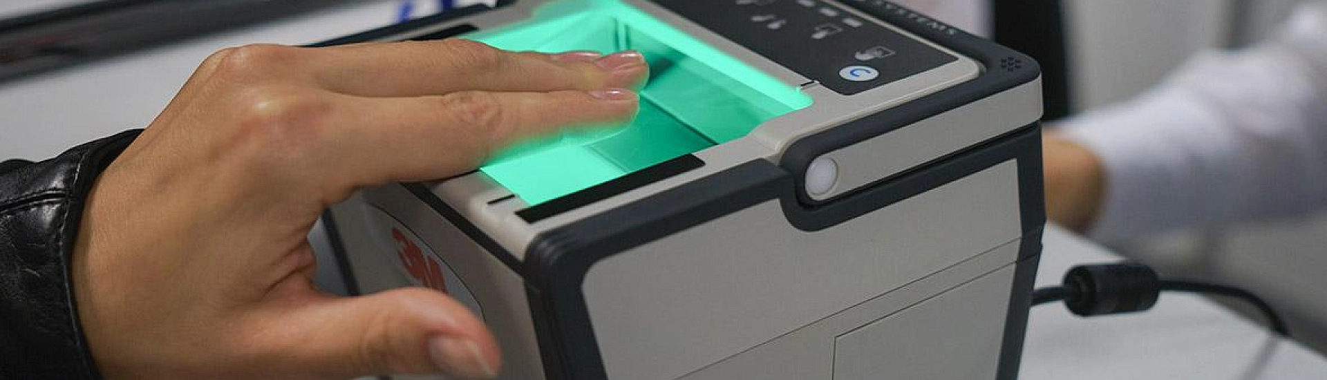 Сенатор: полностью исключить утечки биометрии школьников невозможно, но родители имеют право отказа