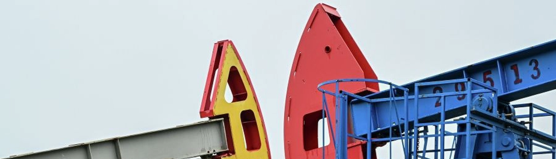 Великобритания ввела санкции против «Татнефти», «Русснефти» и ряда зарубежных компаний