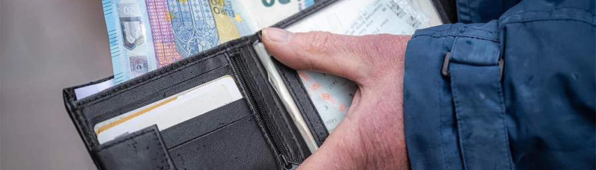 Вице-президент США связал стагнацию Европы с экономикой и миграцией