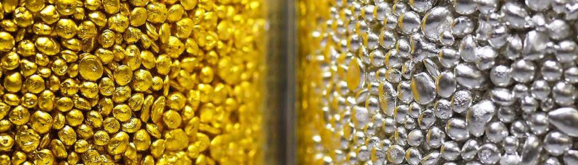 Золото и серебро обновили исторические максимумы на бирже Comex