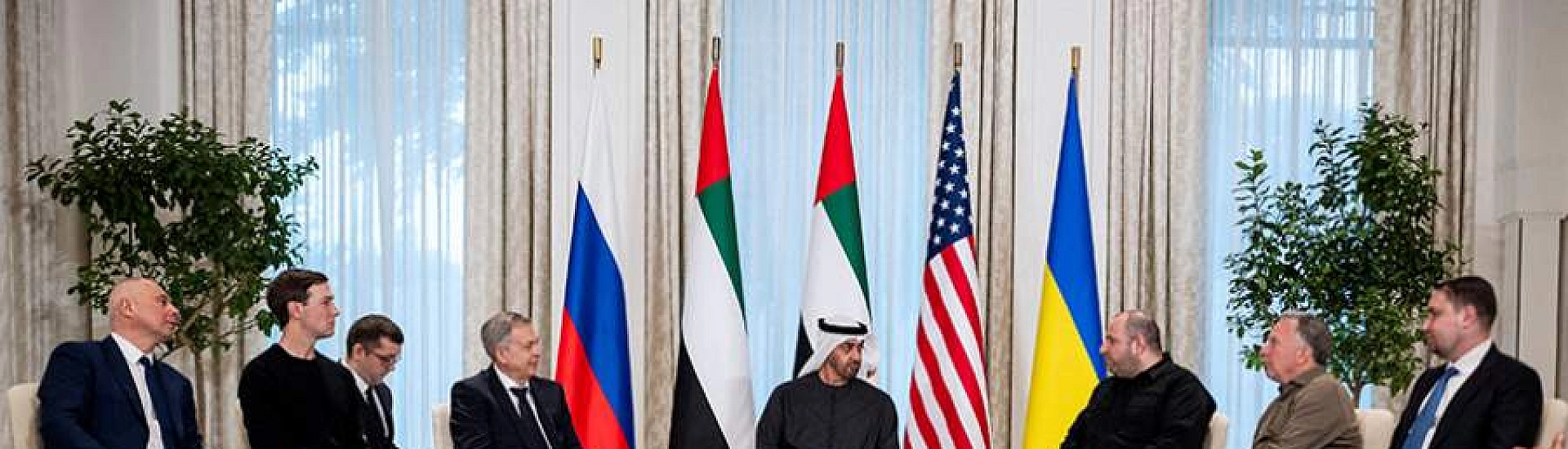 Песков заявил о начале прямых контактов по урегулированию конфликта на Украине