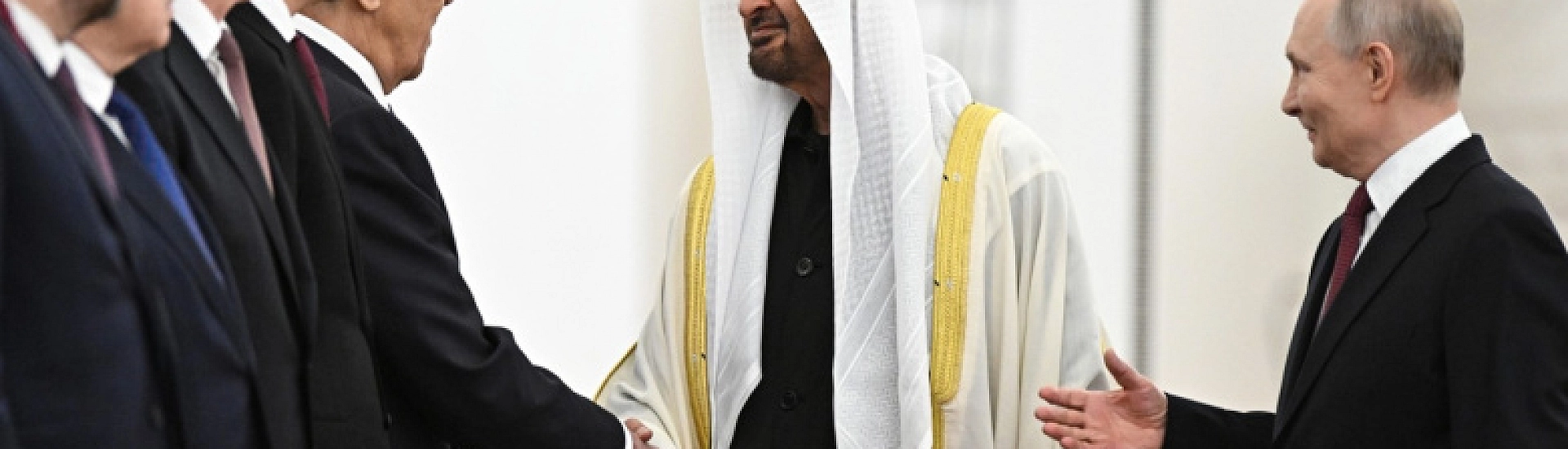 Путин предложил президенту ОАЭ провести личную беседу в рамках рабочего обеда