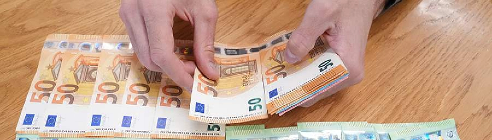 В Европе обвинили Зеленского в вымогательстве средств у стран ЕС