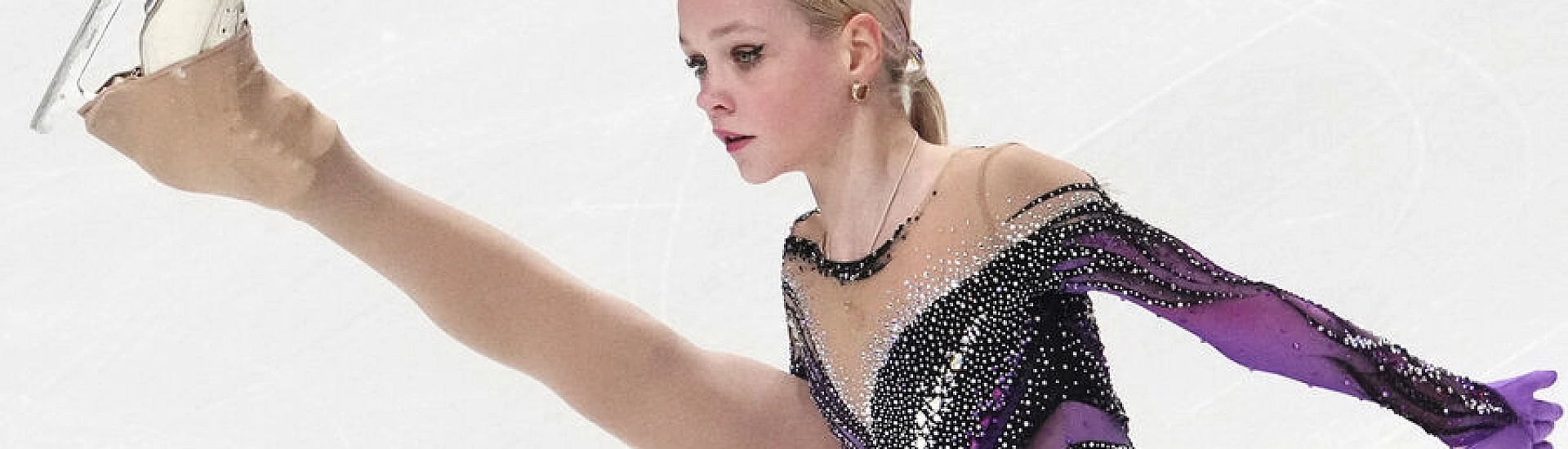 Елена Костылева возглавила турнир после короткой программы на юниорском чемпионате России