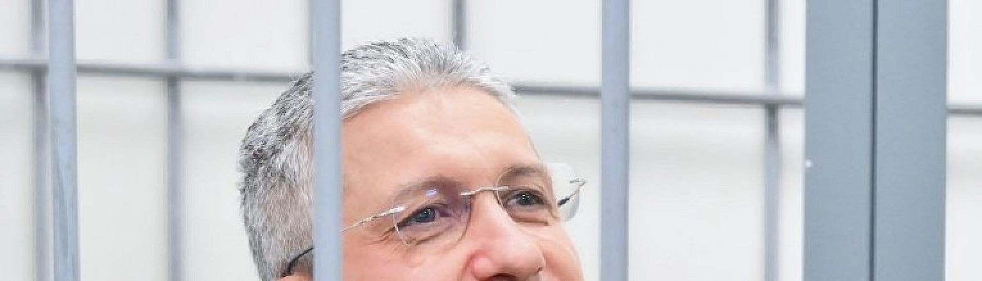 Мосгорсуд частично отменил решение по иску Генпрокуратуры к Тимуру Иванову