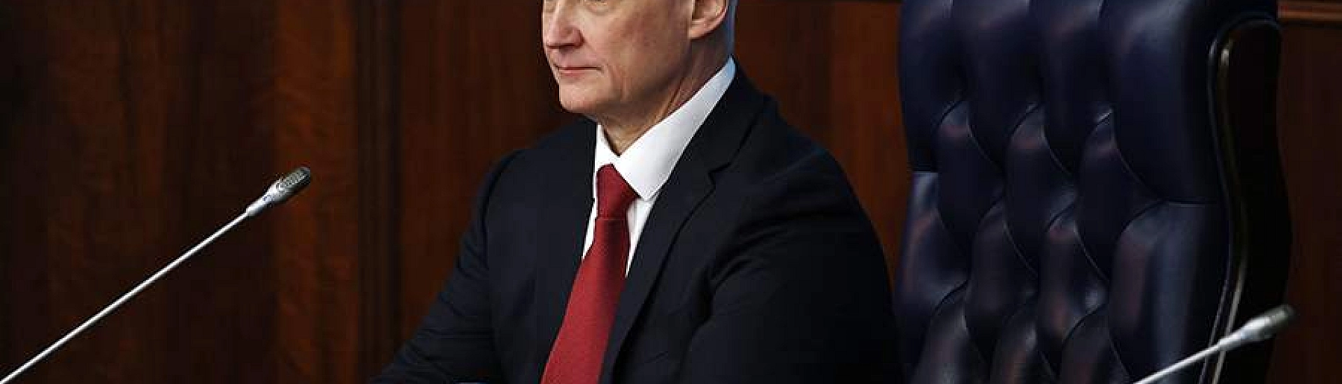 Андрей Белоусов ознакомился с мобильным комплектом закрытой связи и новыми разработками БПЛА