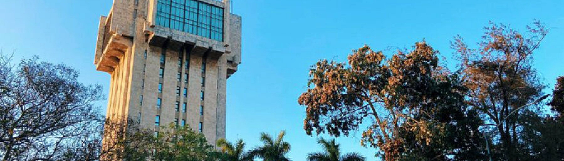 Посол сообщил о трех тысячах российских туристов, остающихся на Кубе