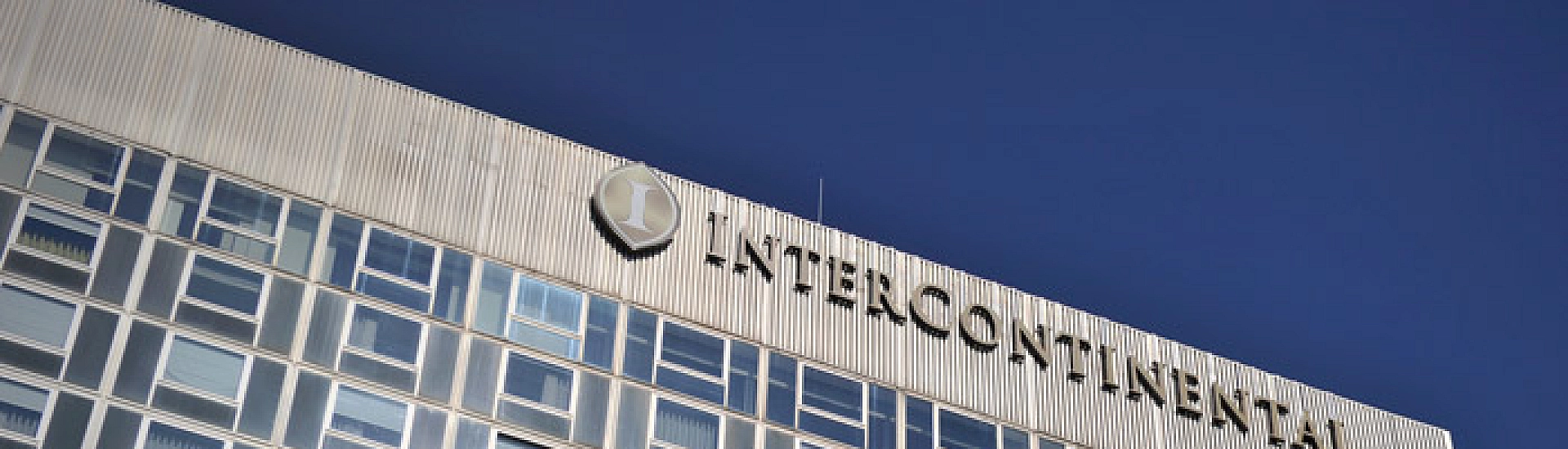 Российская и украинская делегации прибыли в отель InterContinental в Женеве для переговоров