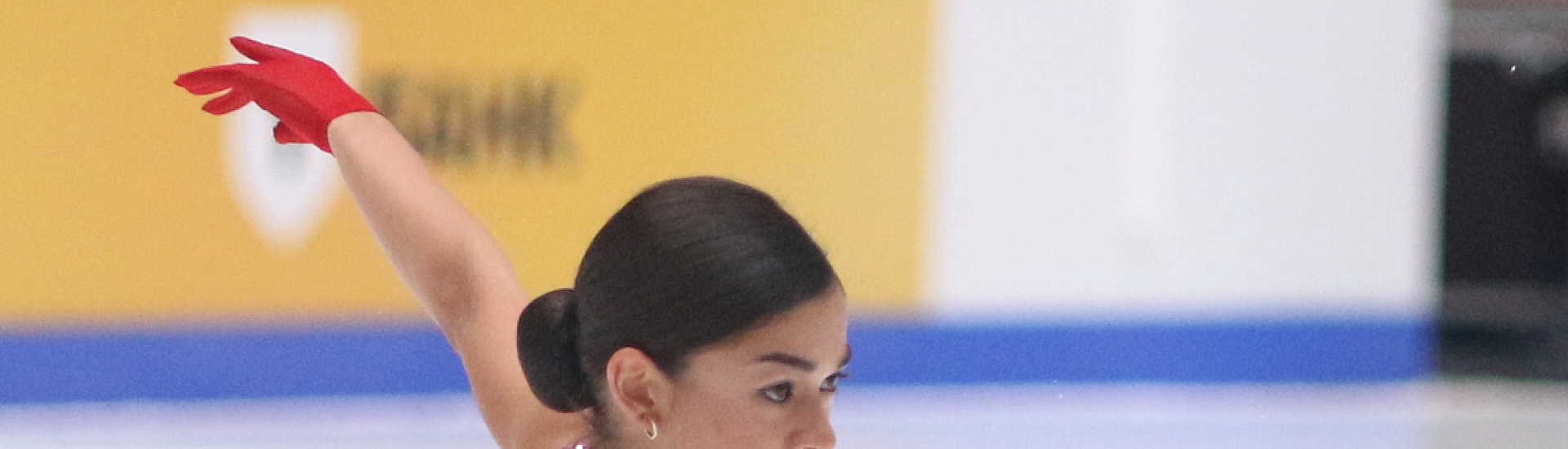 Двое россиян выступят на Олимпиаде-2026 в Италии в четверг