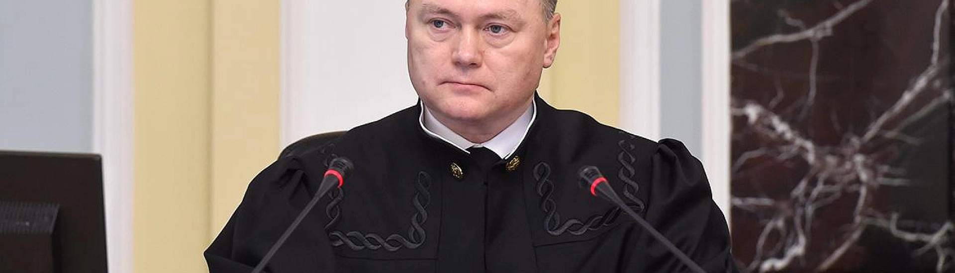 Краснов выступил за единые стандарты господдержки участников СВО и их семей