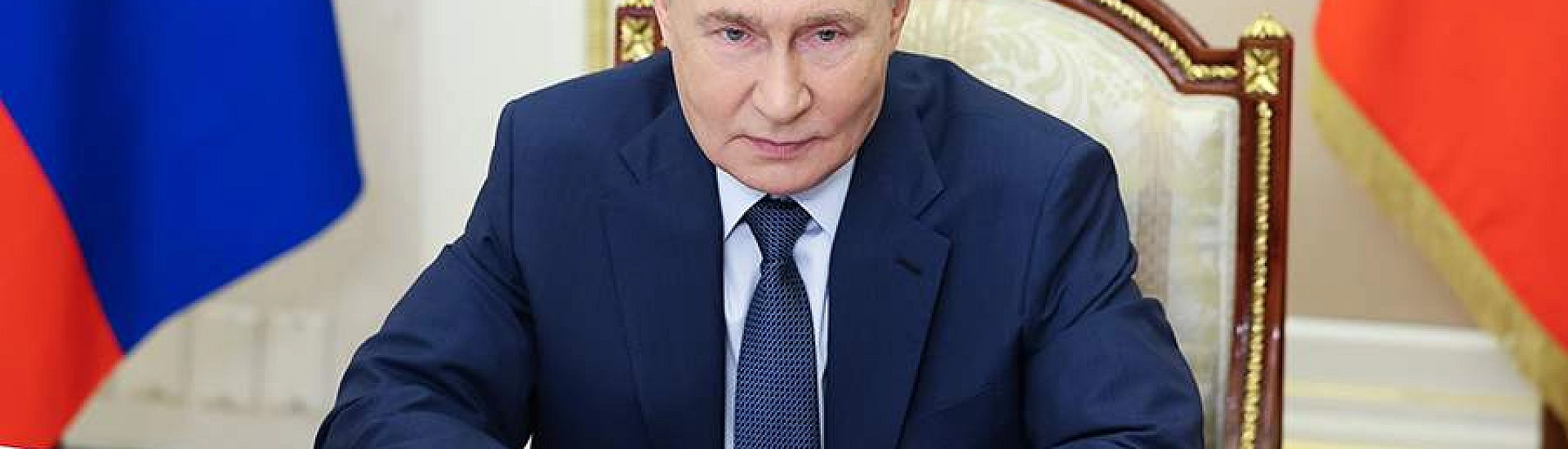 Путин поблагодарил президента ОАЭ за помощь россиянам на фоне обострения вокруг Ирана