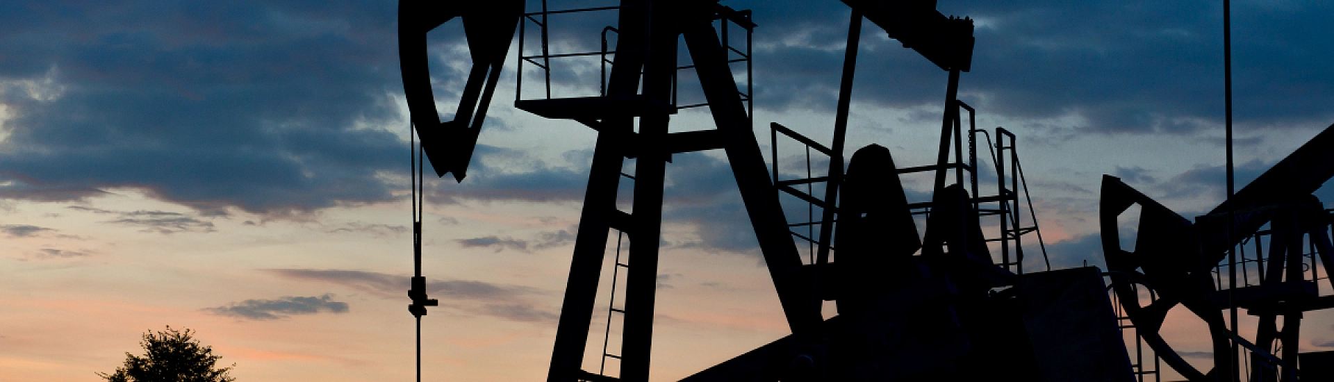 Нефть Brent поднялась до максимального уровня с июля 2024 года