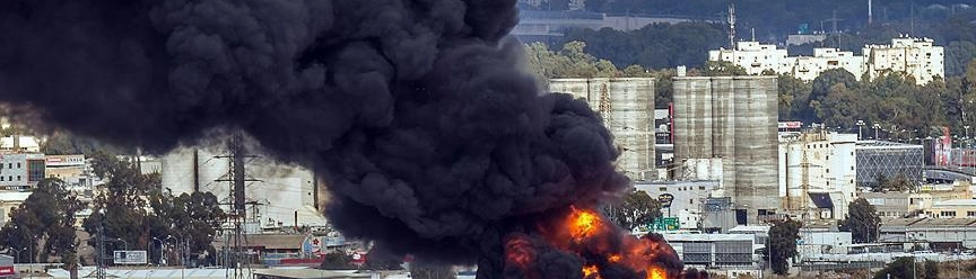 Иран заявил об ударе по нефтеперерабатывающему заводу в Хайфе
