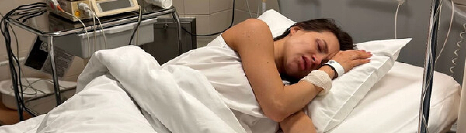 Адвокаты блогерши Лерчек попросили суд отменить для нее домашний арест