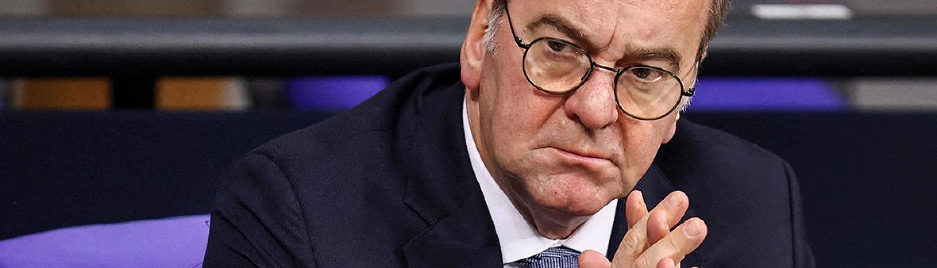 Глава Минобороны Германии исключил отправку кораблей в Ормузский пролив