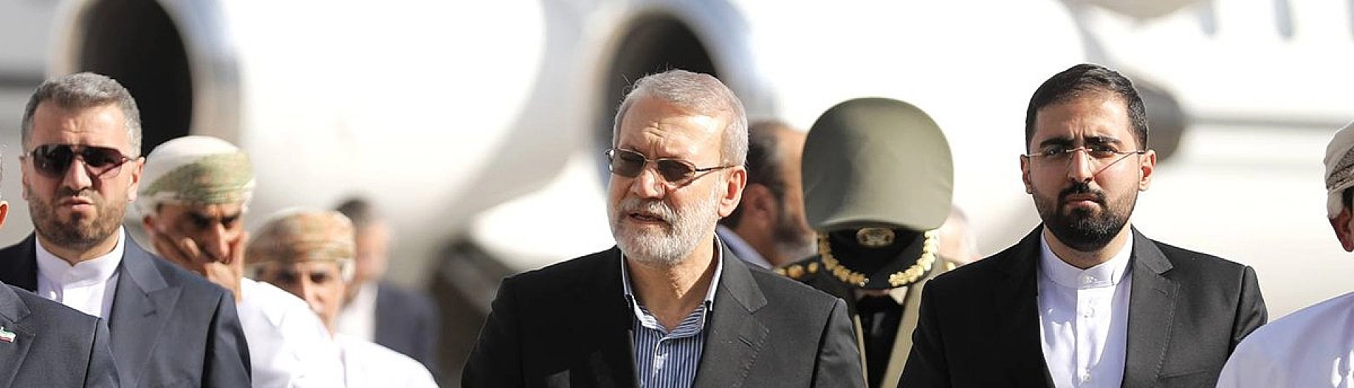 Сообщения об ударе по Али Лариджани и слухи вокруг руководства Израиля вызвали резонанс