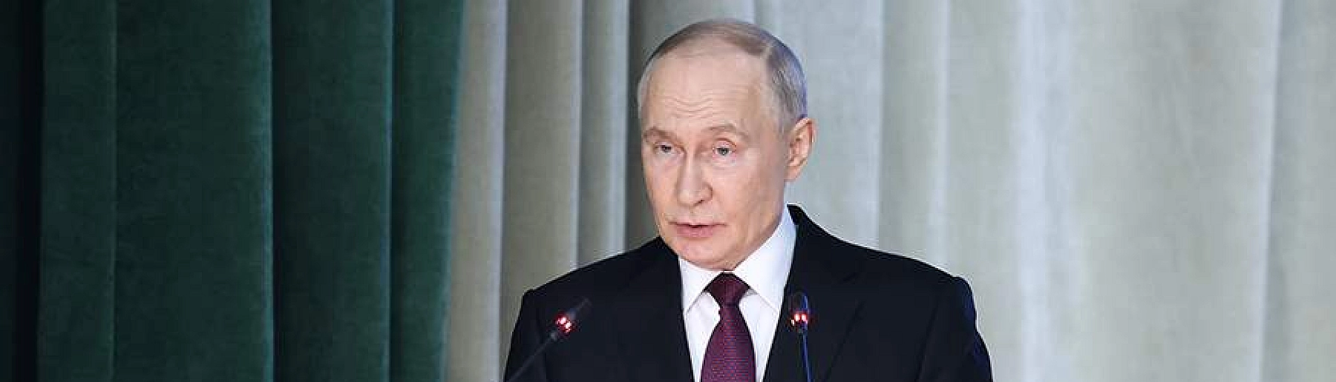 Путин призвал усилить защиту прав несовершеннолетних и пожилых граждан