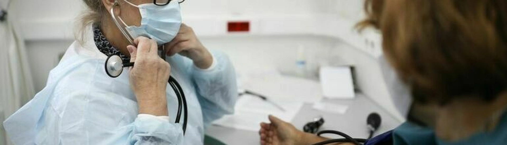 Минздрав рекомендовал направлять любителей бань на спермограмму при диспансеризации