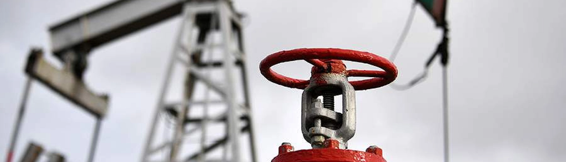 Дмитриев назвал российскую энергетику ключом к выживанию мировой экономики