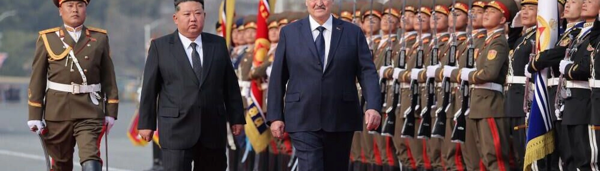 Лукашенко обменялся подарками с Ким Чен Ыном во время визита в КНДР