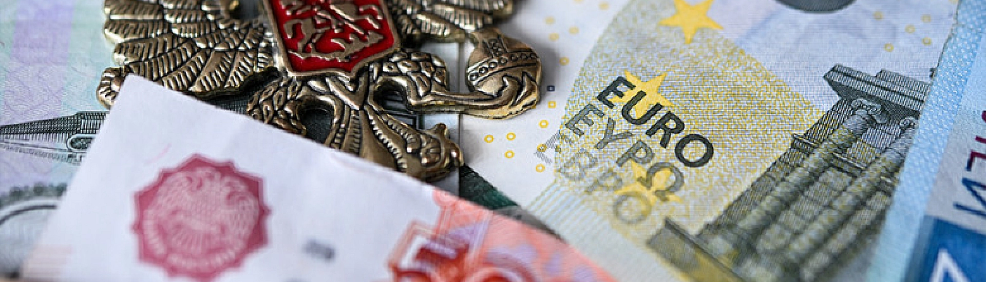 Решетников допустил пересмотр прогноза по курсу рубля в сторону укрепления