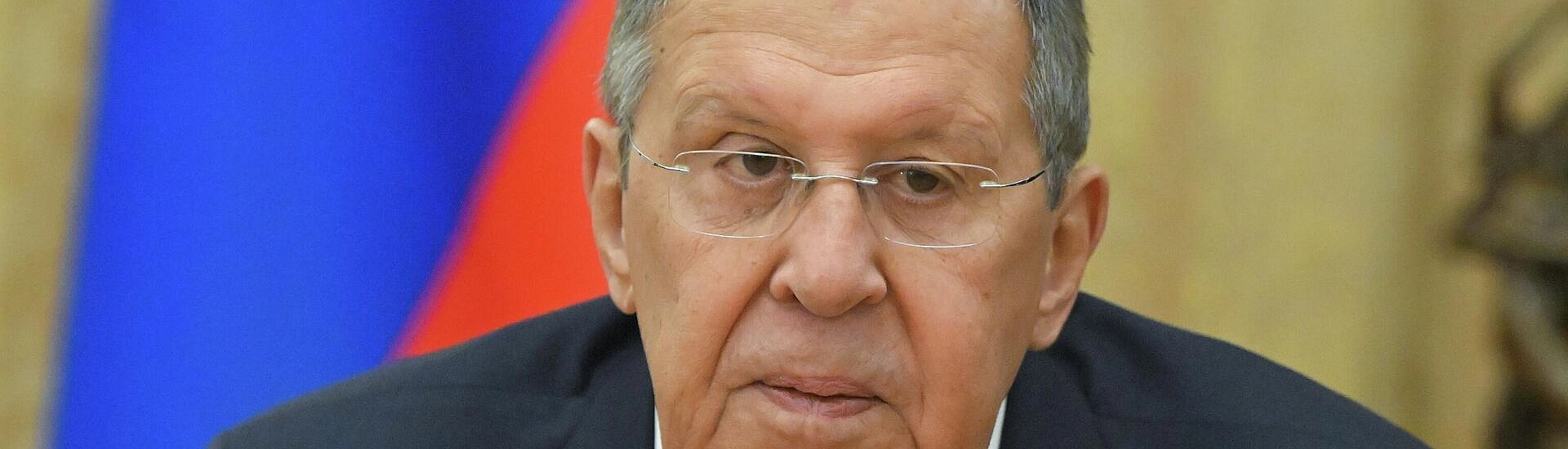 Лавров обсудил с главой МИД Омана пути мирного урегулирования вокруг Ирана