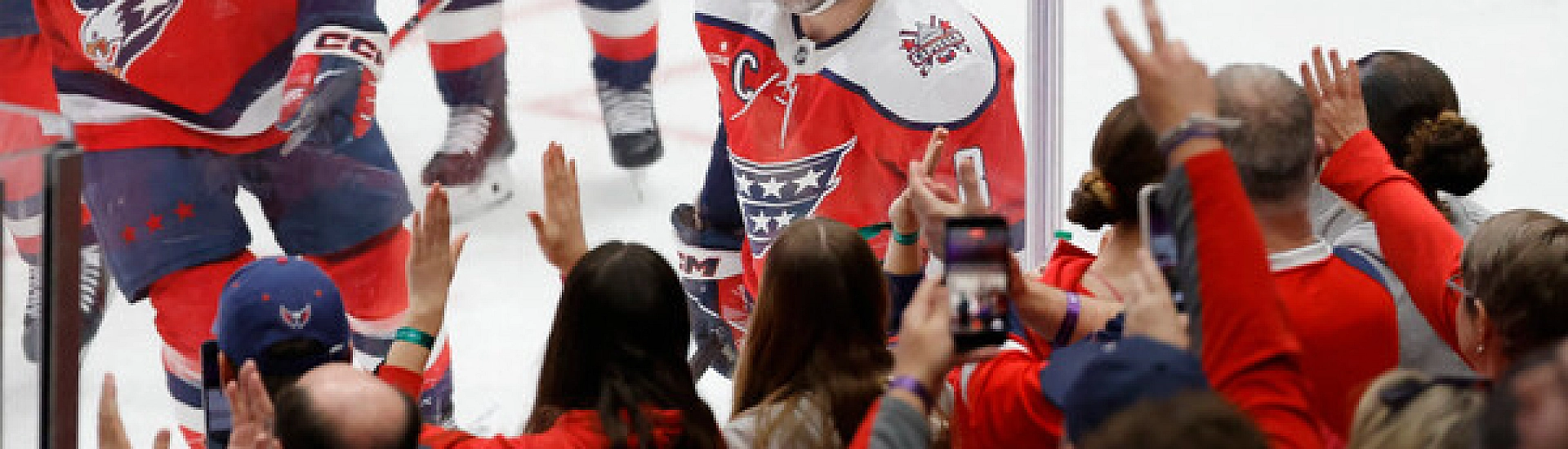 Дюбуа пошутил о рекордах Овечкина после очередного дубля в НХЛ