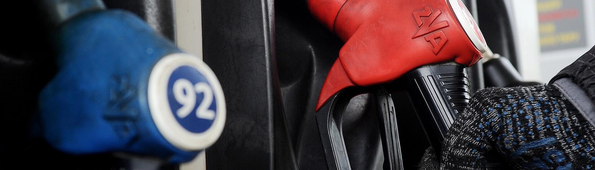 Правительство распространило запрет на экспорт бензина на производителей