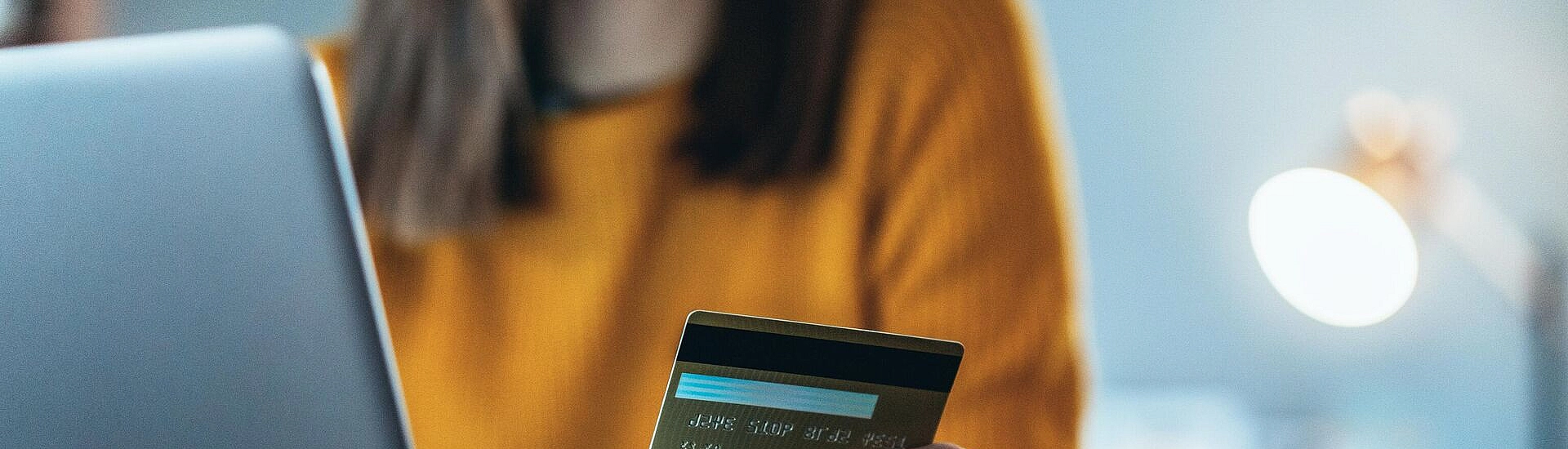 Переводы свыше 2,4 млн рублей в год могут попасть под автоматический налоговый контроль