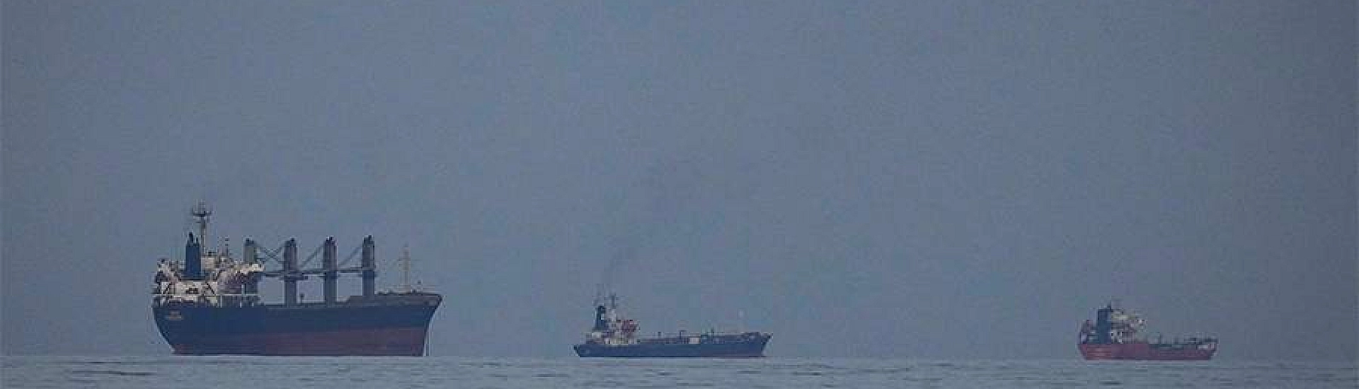 Иран пообещал обеспечить проход российских судов через Ормузский пролив