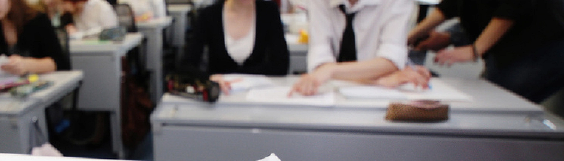 Выпускникам Севастополя разрешили не сдавать ЕГЭ и ОГЭ из-за обстановки в регионе