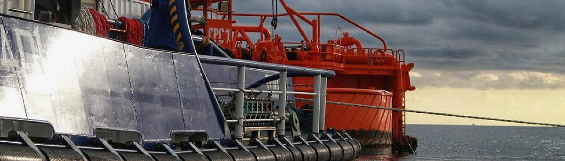 Казахстан заявил о стабильных поставках нефти по КТК после атаки в Новороссийске