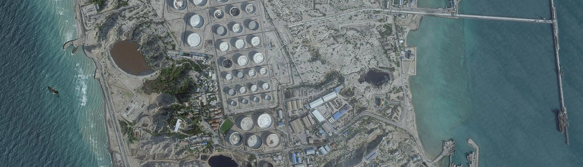 СМИ сообщили об ударах США и Израиля по иранскому острову Харк