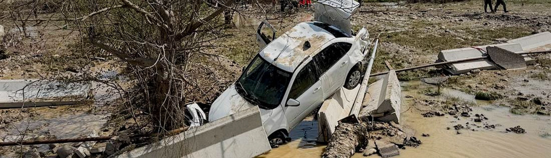 Куренков прибыл в Махачкалу для координации ликвидации последствий паводков