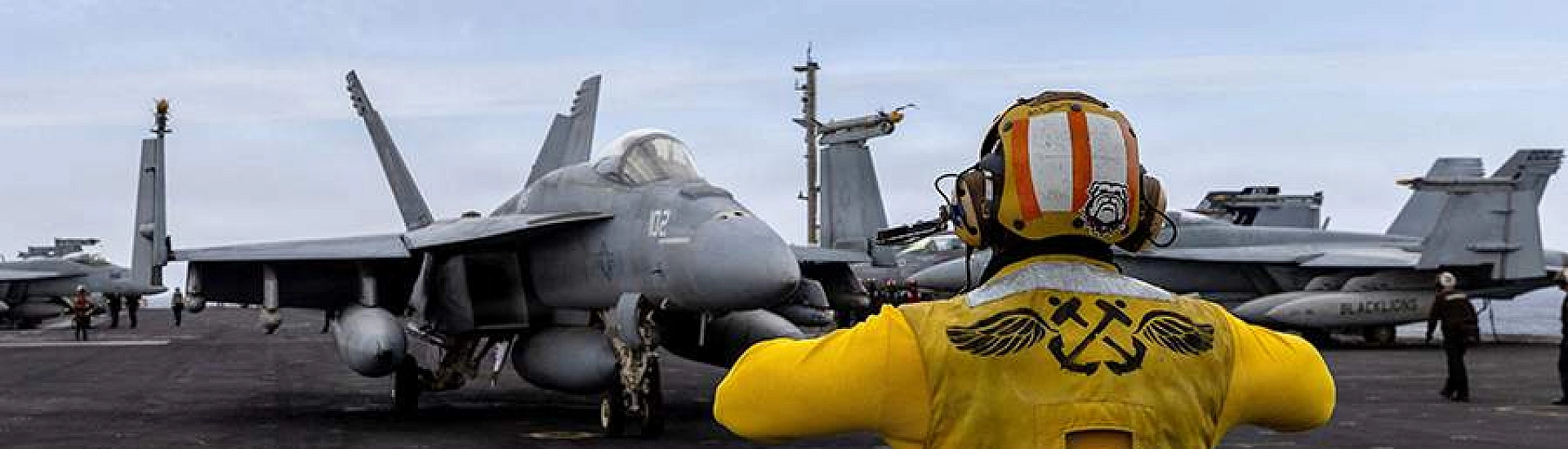 Экс-подполковник США допустил, что перемирие с Ираном нужно Трампу для перегруппировки сил