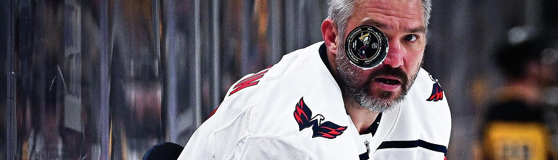 Овечкин отказался от рукопожатия с «Питтсбургом», не определившись с будущим