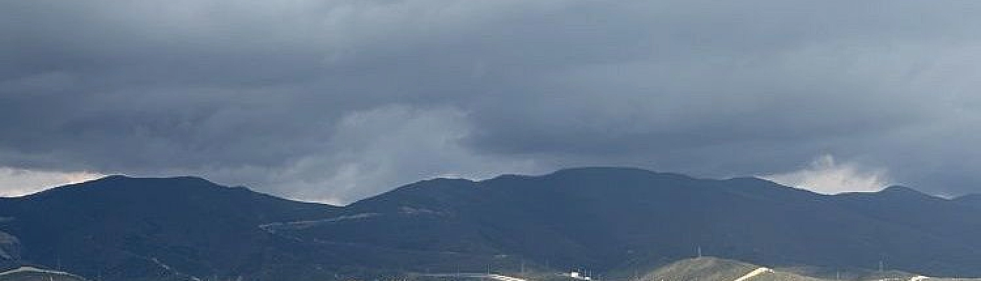 В Черном море устраняют разлив нефтепродуктов после атаки на Туапсе