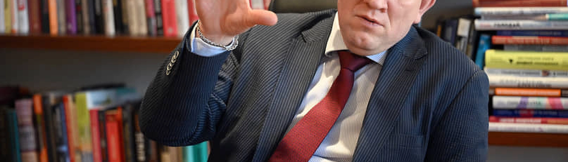 Гендиректор «Эксмо» Капьев доставлен на допрос в Следственный комитет