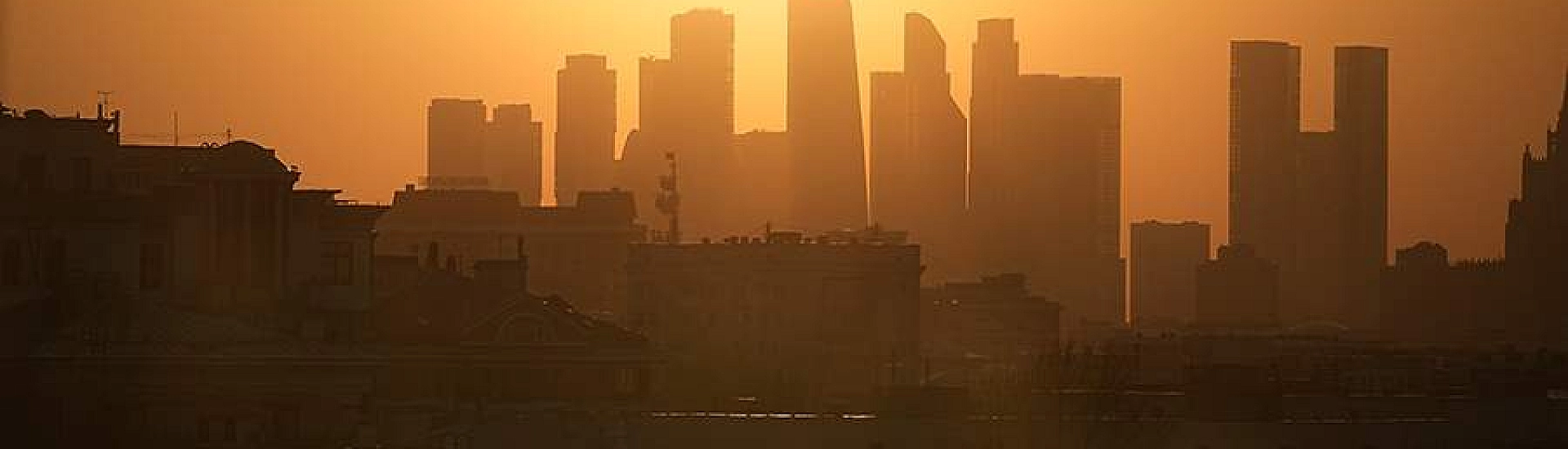 На Солнце зафиксирована мощная вспышка класса X2.5